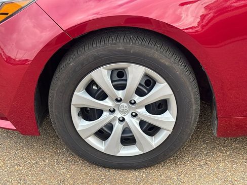 Used 2023 Toyota Corolla LE image 22