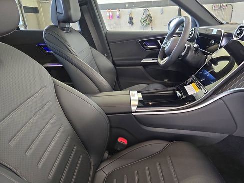Certified 2026 Mercedes-Benz GLC 300 image 11