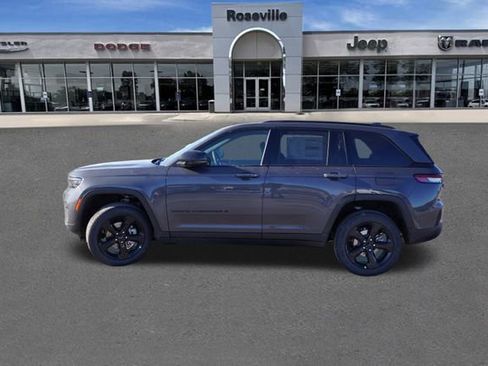 New 2025 Jeep Grand Cherokee Limited image 6