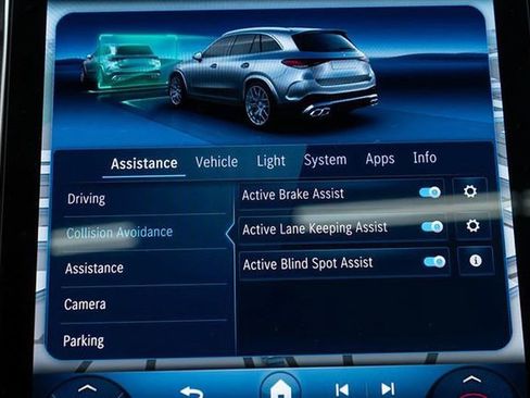 Used 2025 Mercedes-Benz GLC 43 AMG AMG GLC 43 4MATIC SUV image 29