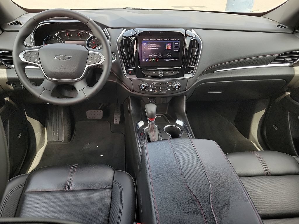 Used 2023 Chevrolet Traverse RS FWD image 21