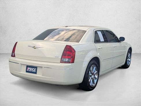 Used 2007 Chrysler 300 Touring L image 5