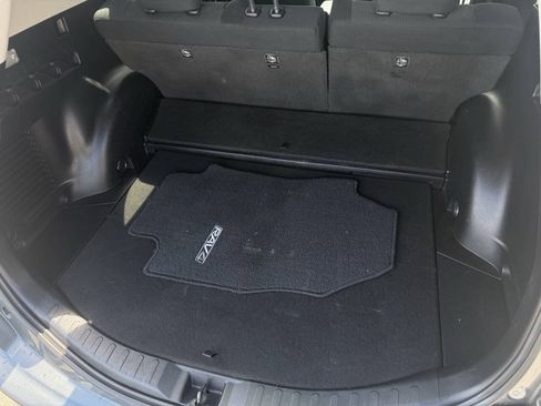 Used 2016 Toyota RAV4 XLE AWD/4WD image 31