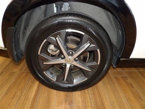 Used 2023 Honda HR-V EX-L image 5