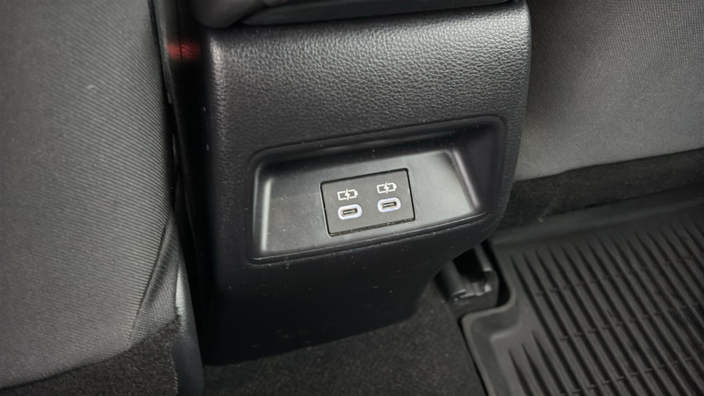 Used 2025 Toyota Corolla SE FWD image 12