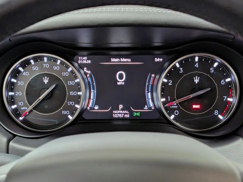 Used 2022 Maserati Ghibli Modena image 32