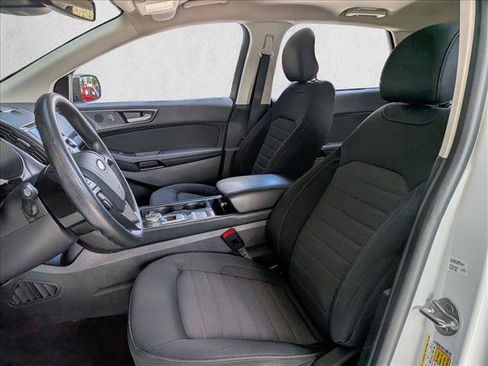 Used 2019 Ford Edge SE w/ SE Fleet Driver's Package FWD image 15