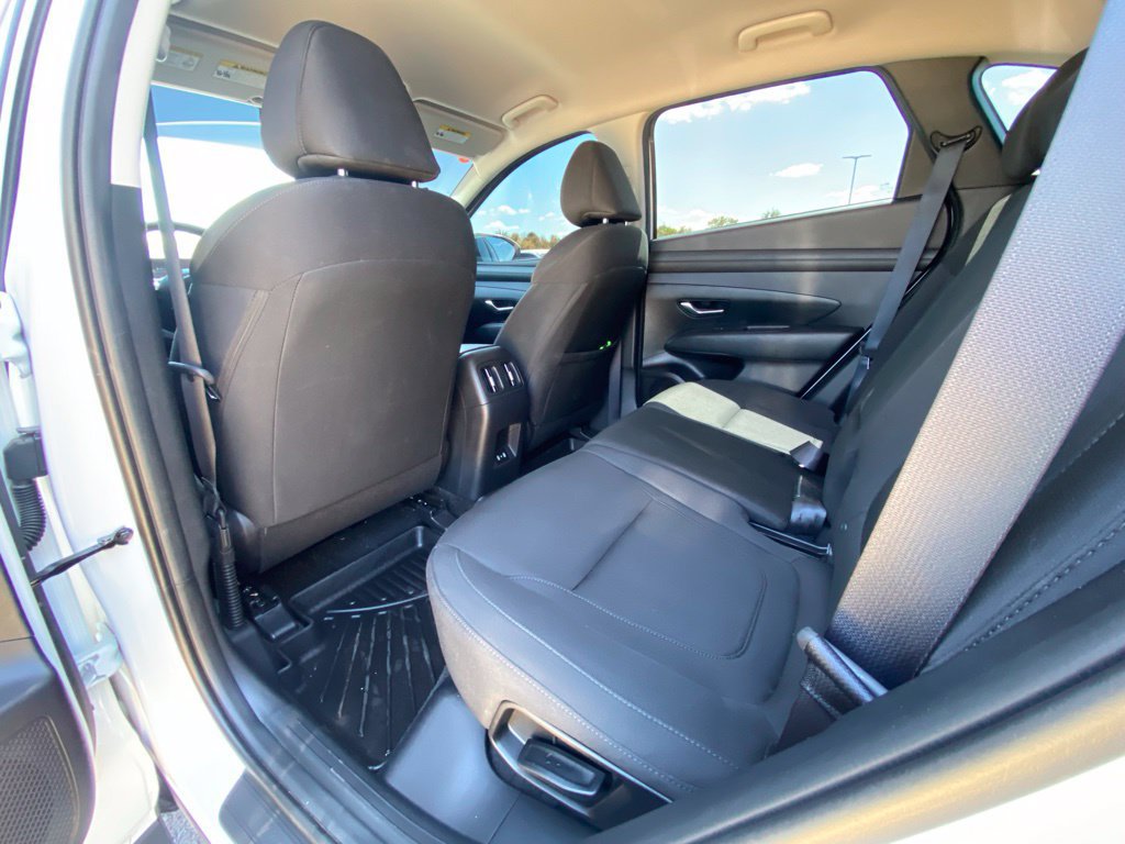 Used 2025 Hyundai Tucson SEL FWD image 23