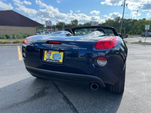 Used 2006 Pontiac Solstice Roadster w/ Power Package image 7