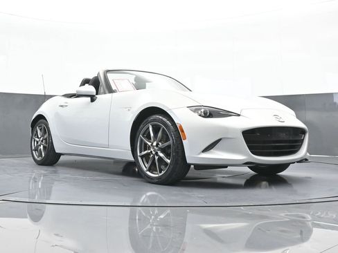 Used 2016 MAZDA MX-5 Miata Grand Touring image 57