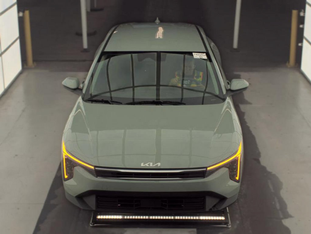Used 2026 Kia K4 FWD image 3