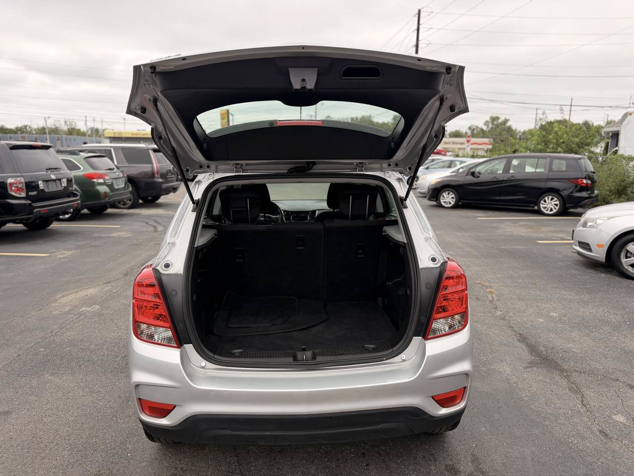 Used 2019 Chevrolet Trax LS FWD image 36