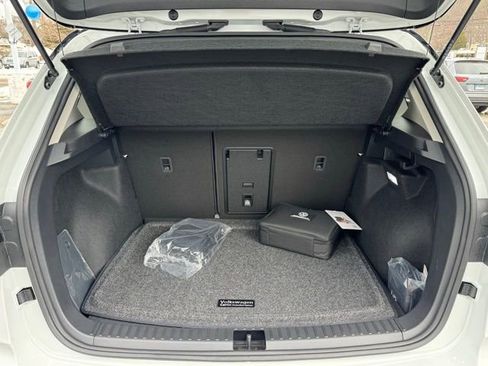 New 2026 Volkswagen Taos SE AWD/4WD image 18