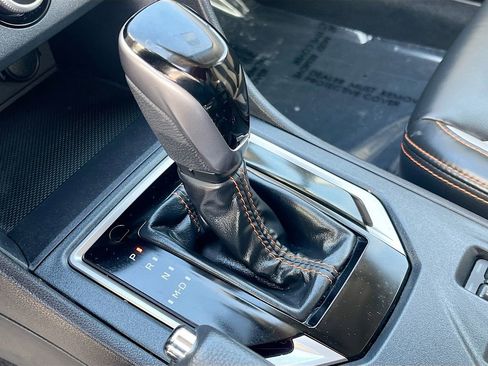 Used 2022 Subaru Crosstrek 2.5i Limited w/ Popular Package #4 image 16