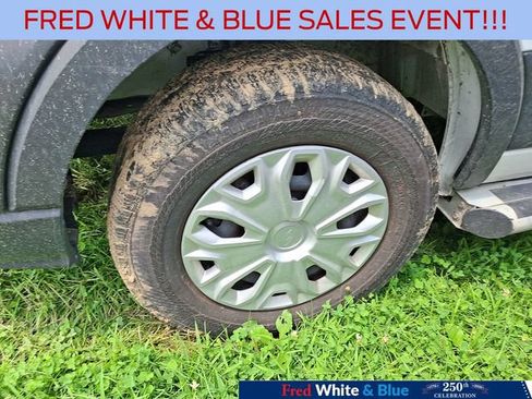 Certified 2025 Ford Transit 250 Low Roof w/ Exterior Upgrade Package RWD image 4