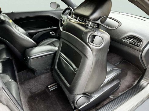 Used 2017 Dodge Challenger SXT Plus image 39