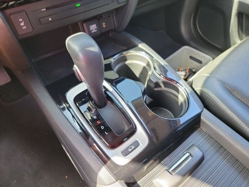 Used 2018 Honda Ridgeline RTL-E image 19