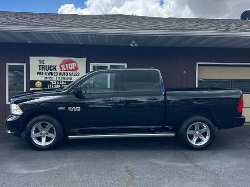 Used 2014 RAM 1500 Express AWD/4WD image 2