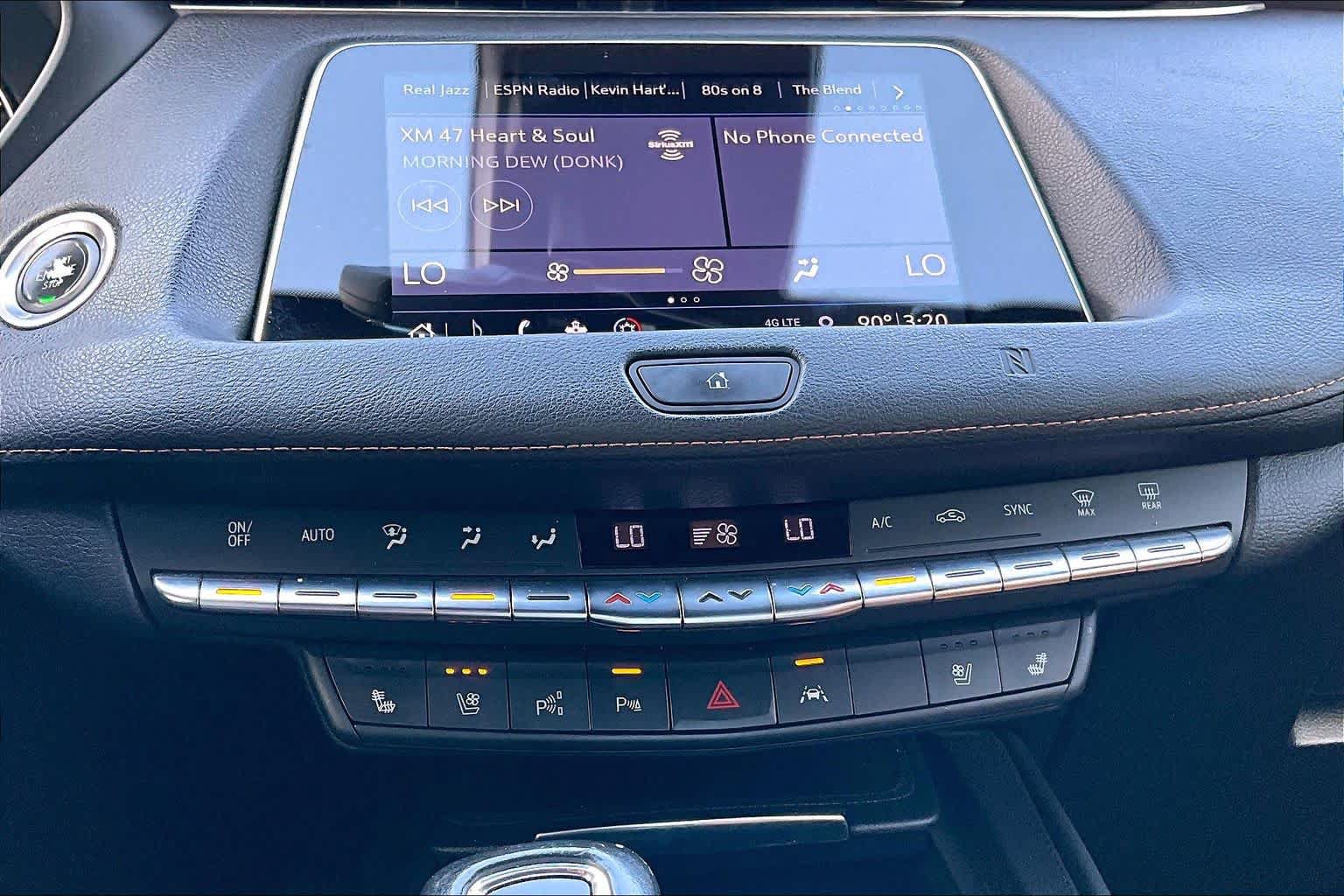 Used 2019 Cadillac XT4 Premium Luxury w/ Enhanced Visibility Package FWD image 34