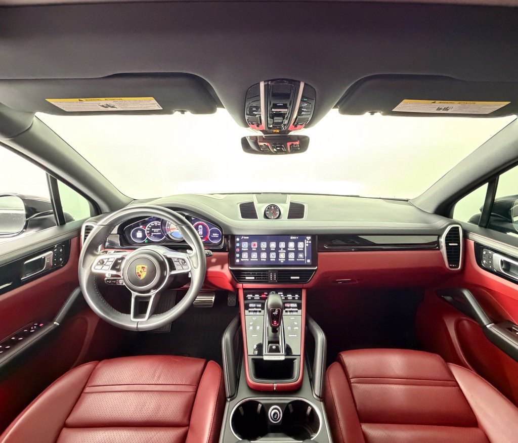 Certified 2023 Porsche Cayenne AWD/4WD image 6