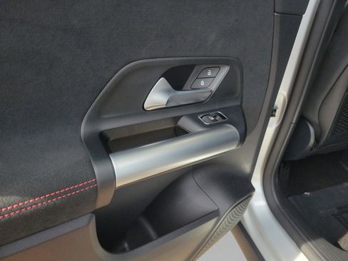 Certified 2023 Mercedes-Benz GLA 250 image 11