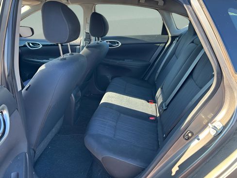 Used 2016 Nissan Sentra SV image 8