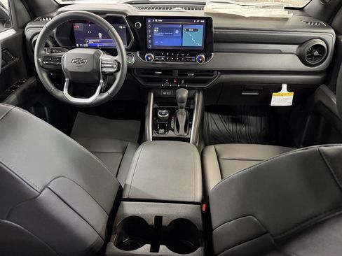 Used 2026 Chevrolet Colorado Trail Boss image 27