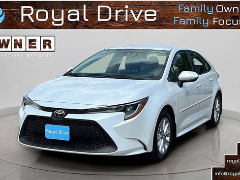 Used 2022 Toyota Corolla LE w/ LE Convenience Package FWD image 1