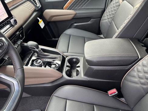 New 2026 GMC Canyon Denali image 43