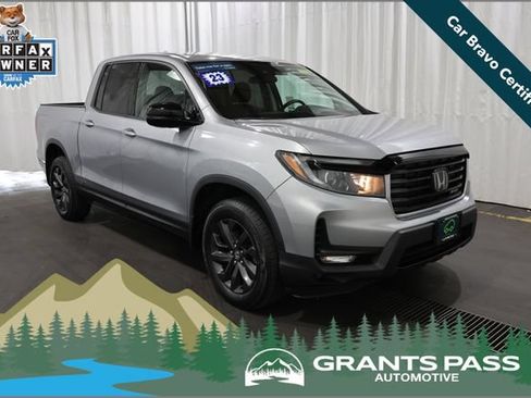 Used 2023 Honda Ridgeline Sport image 1