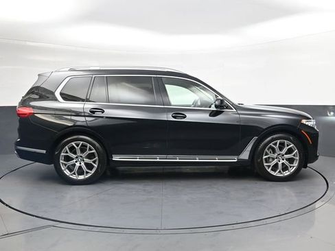 Used 2021 BMW X7 xDrive40i w/ Parking Assistance Package AWD/4WD image 3