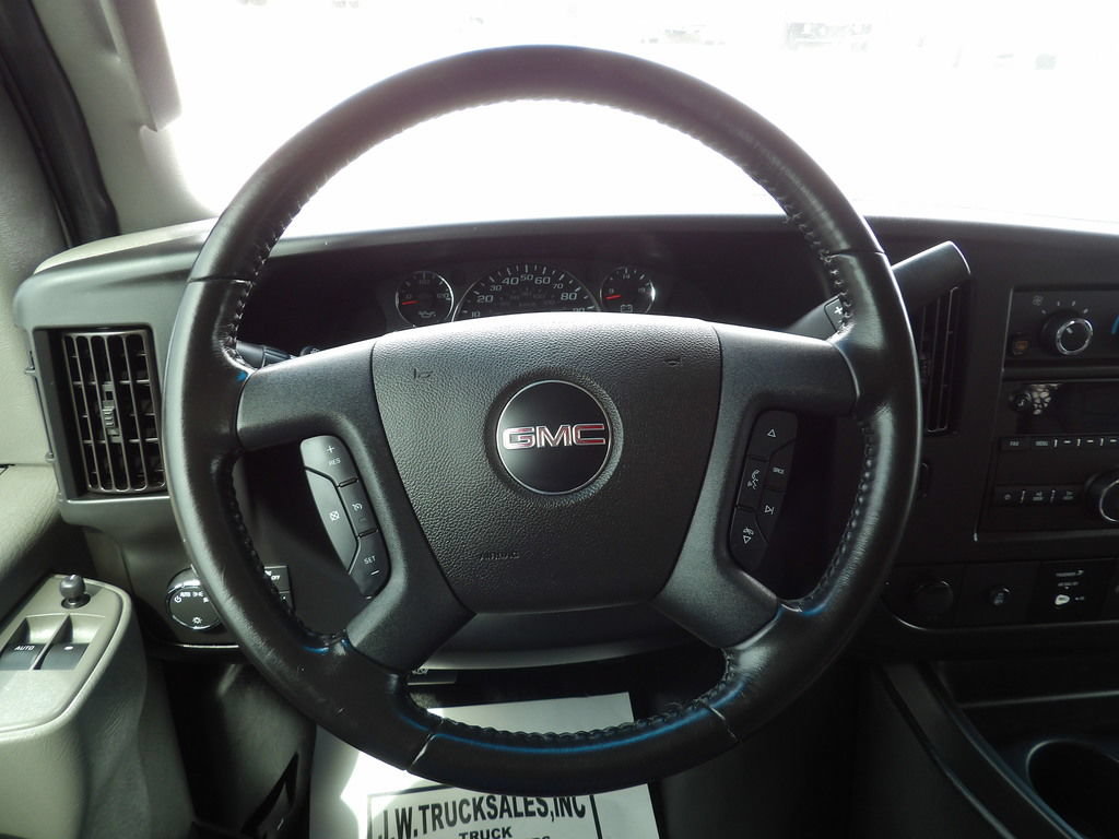 Used 2023 GMC Savana 2500 w/ Driver Convenience Package RWD image 20