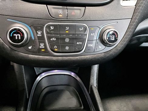 Used 2024 Chevrolet Malibu LT w/ Midnight Edition FWD image 15