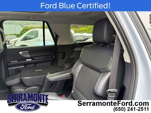 Certified 2025 Ford Expedition Platinum w/ Driver's Package AWD/4WD image 14