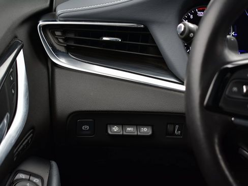 Used 2023 Buick Enclave Premium w/ Experience Buick Package image 39