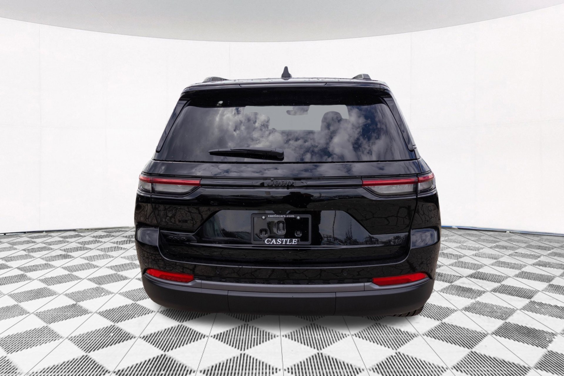 New 2026 Jeep Grand Cherokee Limited w/ Limited Altitude Package AWD/4WD image 15