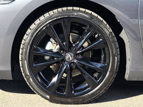 Used 2024 Lexus ES 300h F Sport image 9