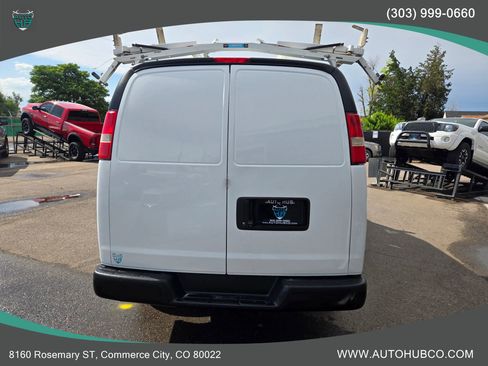 Used 2015 Chevrolet Express 3500 image 5