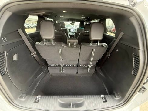 New 2026 Chrysler Pacifica Select w/ S Appearance Package image 13