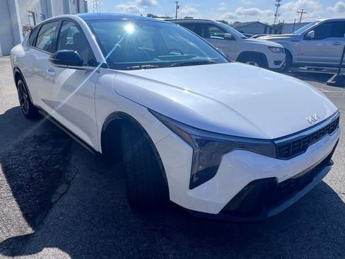Used 2025 Kia K4 GT-Line w/ GT-Line Premium Package FWD image 5