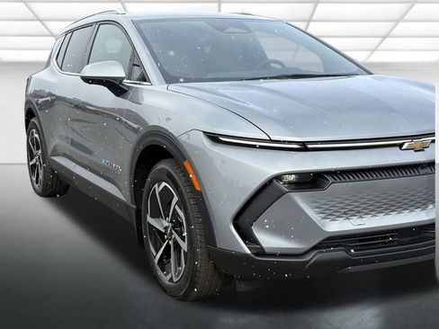 New 2026 Chevrolet Equinox EV LT image 37