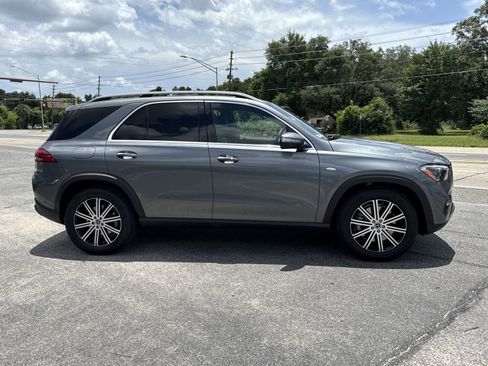 New 2025 Mercedes-Benz GLE 450e 4MATIC image 6