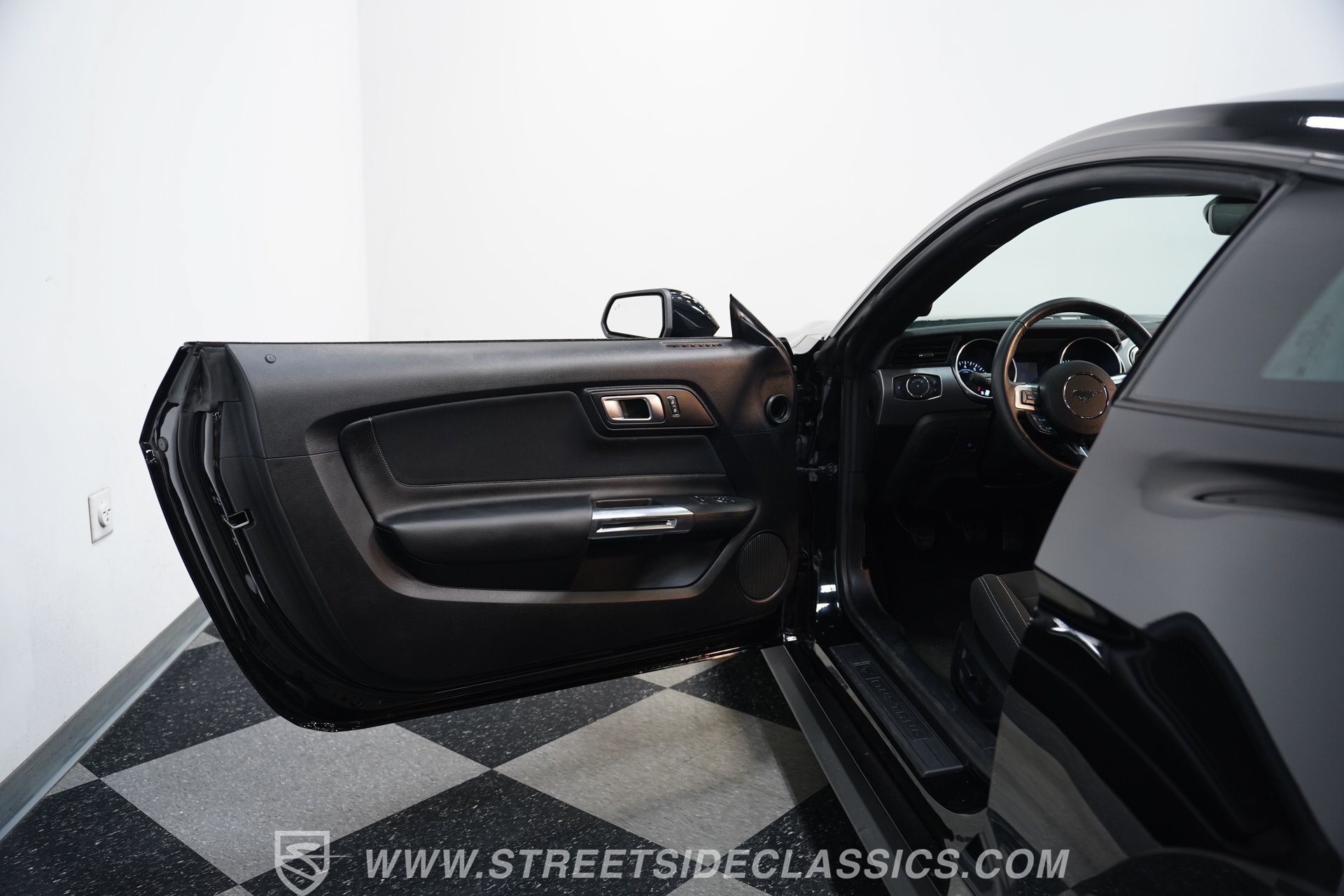 Used 2021 Ford Mustang GT w/ Black Accent Package RWD image 36