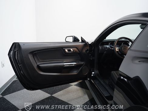 Used 2021 Ford Mustang GT w/ Black Accent Package RWD image 36