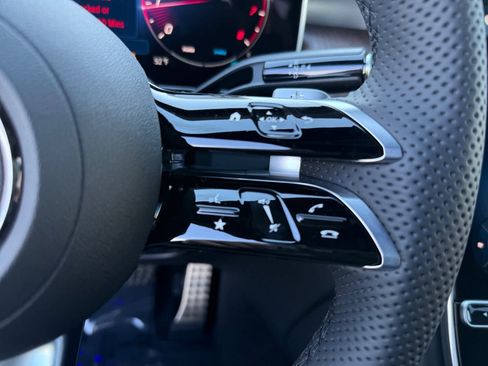 New 2026 Mercedes-Benz GLC 300 4MATIC image 19