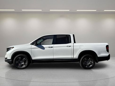 New 2026 Honda Ridgeline TrailSport image 2