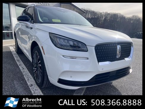 Used 2022 Lincoln Corsair Reserve w/ Equipment Group 201A image 7