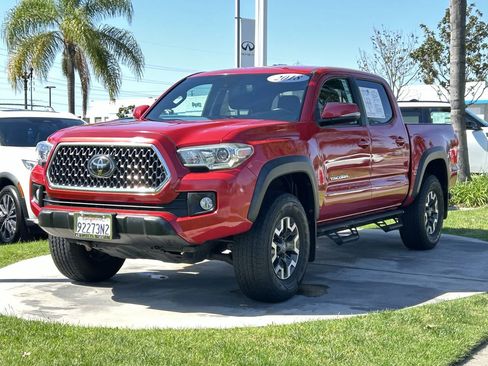 Used 2018 Toyota Tacoma TRD Off-Road image 1