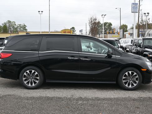 Used 2023 Honda Odyssey EX-L image 19