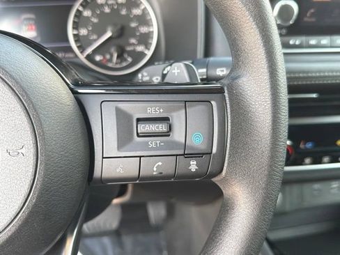 Used 2023 Nissan Rogue SV FWD image 26
